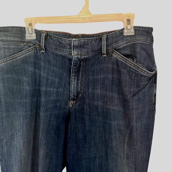 Eddie Bauer T12 hook and eye denim blue jeans - Picture 6 of 6